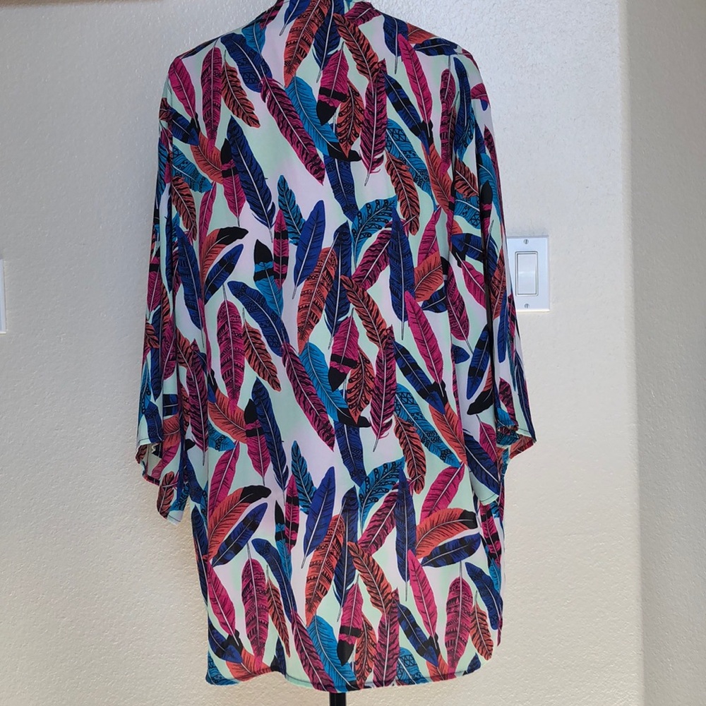 Active Sheer Feather Design Overshirt